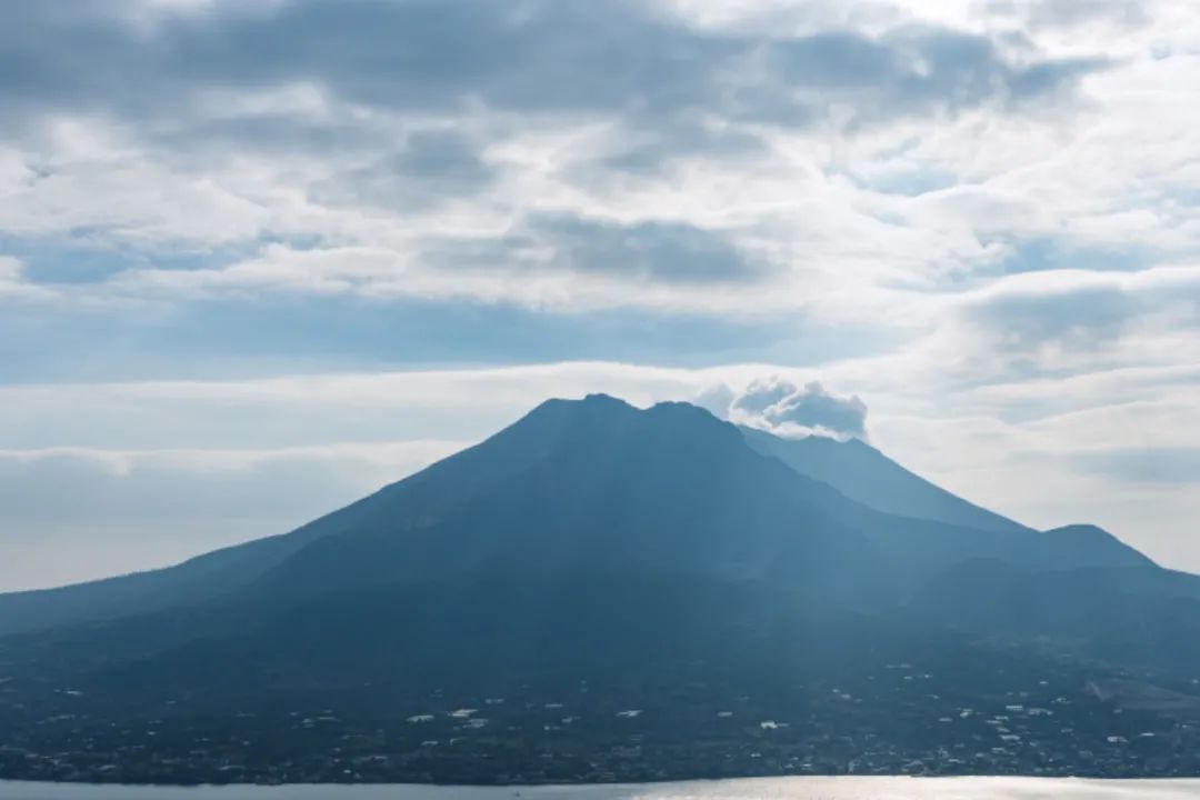 纪念日沉思两首