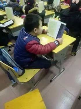 “不同意陪读，我就跪下”｜陪读奶奶讲述陪孙子上学的那些事儿......