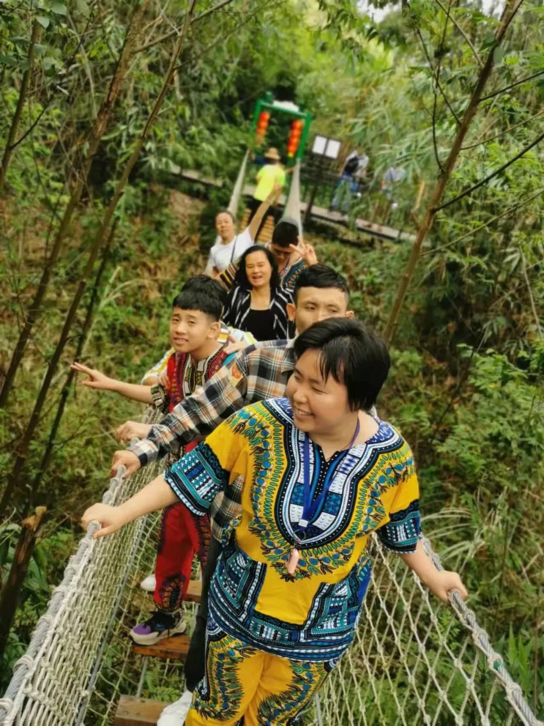 智商不足30，21岁的自闭症女孩，竟然能做这么多事