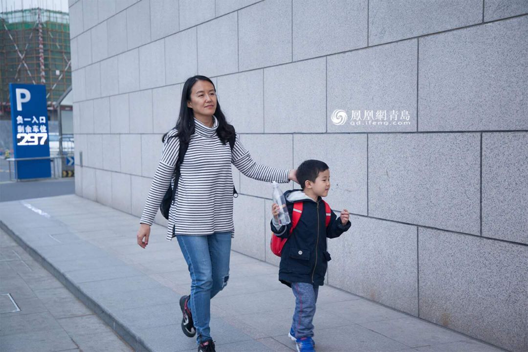 遇见彩色的小鱼——“我要坚强乐观地活下去，好好照顾他”