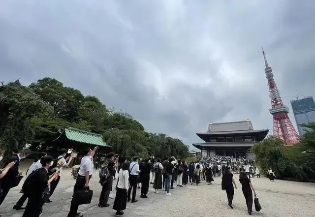 二鱼：从安倍葬礼看日本人的生死观