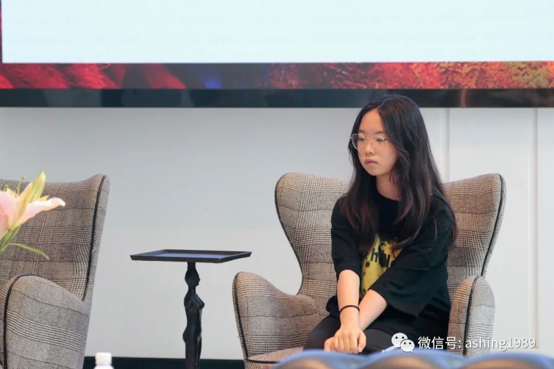 虫虫：和其他妈妈合力，给孩子创设一个环境，让她去完成一件不可能完成的任务