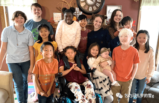 大爱无疆！美国夫妇领养七个残疾儿童，其中五个来自中国